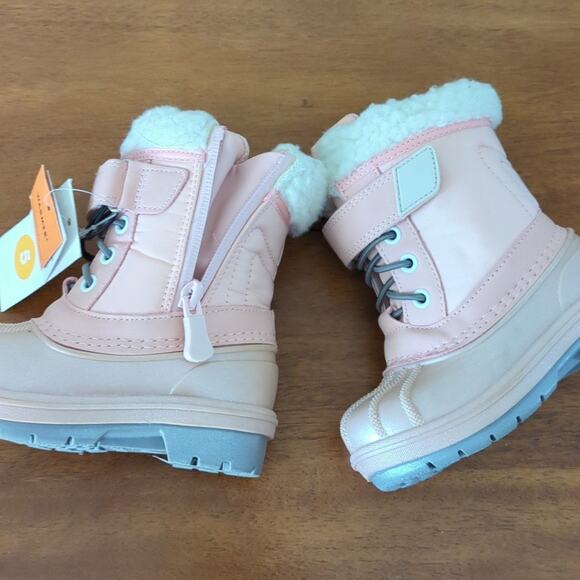 Cat & Jack Toddler Girls' 5 Journey Pink Faux Fur Thermolite Winter  Boots  NEW - Picture 3 of 7